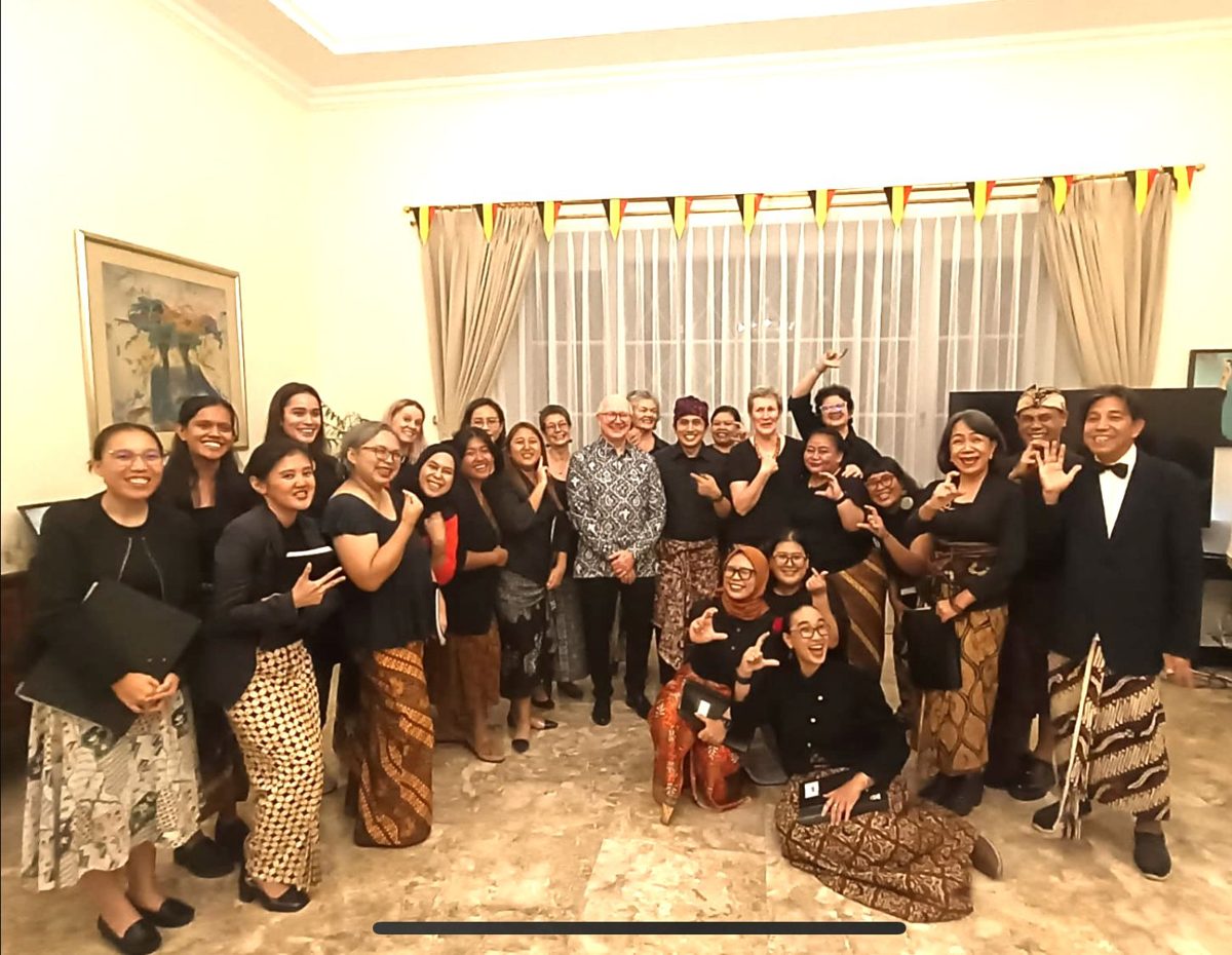 SJCC group photo at a residence